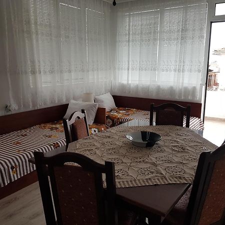 Megi Apartments Sozopol Exterior foto